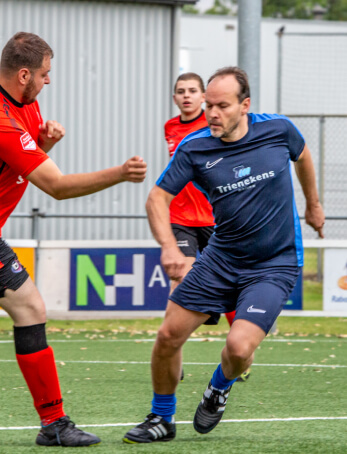 Trienekens Online eigenaar Bram actief bij sponsor voetbaltoernooi SV Deurne