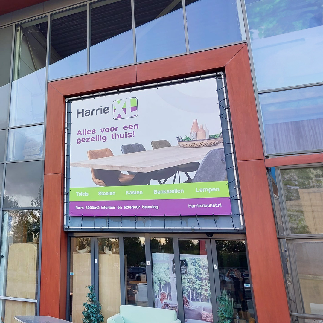 Trienekens-Online-gevelreclame-harrie-xl-outlet
