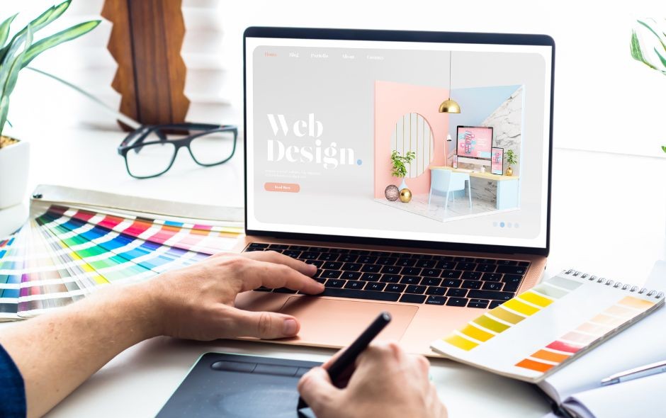 Trienekens Online-website-laten-maken-deurne-ontwerpvoorstel
